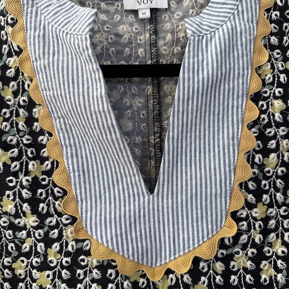 Voy Floral Embroidered Striped Color Block Top - Picture 3 of 5